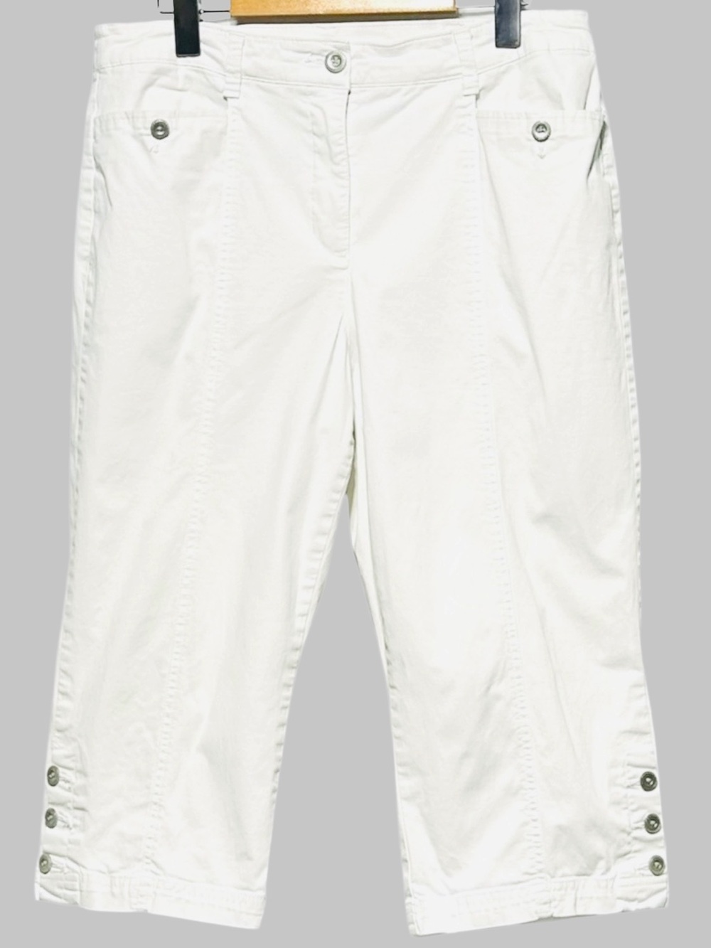 KAREN SCOTT White Stretch Capri Pants Button Hem Petite 14P - Picture 2 of 6